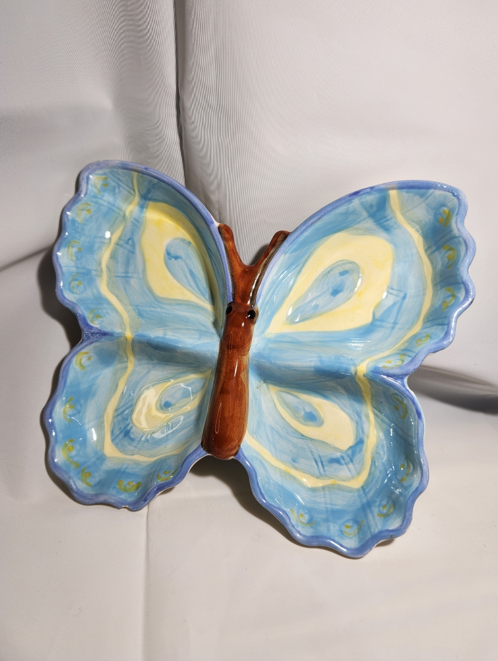 Vintage Market Street International Blue and Yellow Ceramic Butterfly Dish